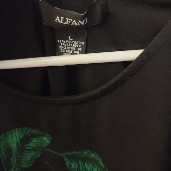 Top - Picture 4 of 4